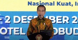 Rapimnas Kadin Banyak Warna Kuning, Jokowi: Ada Ketua Umum Golkar di Sini 