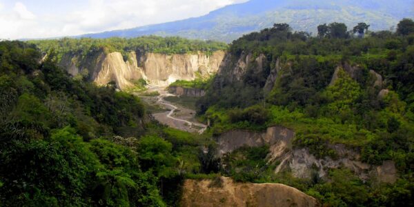 Sumatera Barat dan 5 Destinasi yang Super Keren!