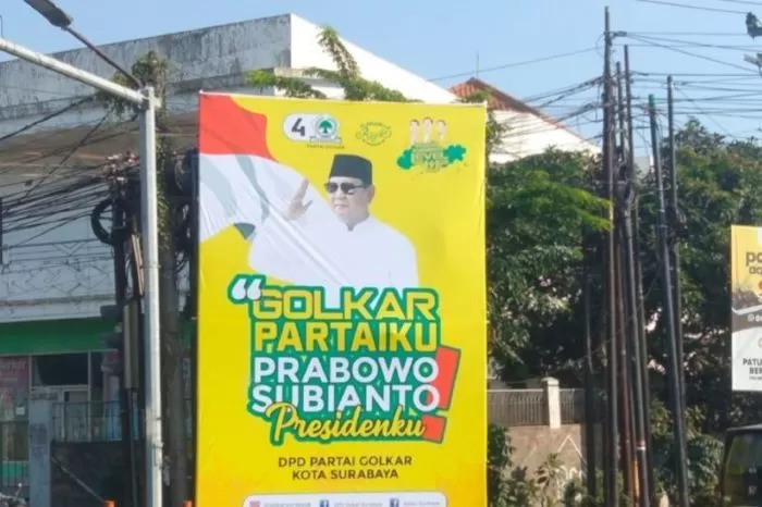 Foto baliho Prabowo Presiden di Kota Surabaya