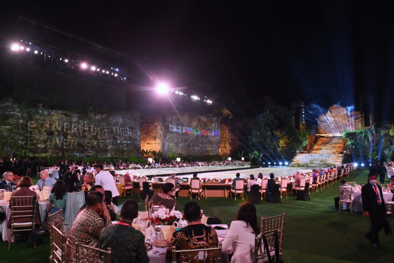 Suasana jamuan makan malam pemimpin G20 di Bali (Foto by: Kemenparekraf)