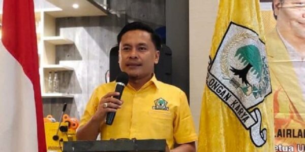 Ketua DPD Golkar Kota Surabaya Arif Fathoni