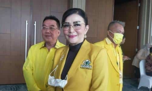 Ketua DPD Golkar Sulawesi Utara Bawa Ratusan Nama Caleg ke DPP
