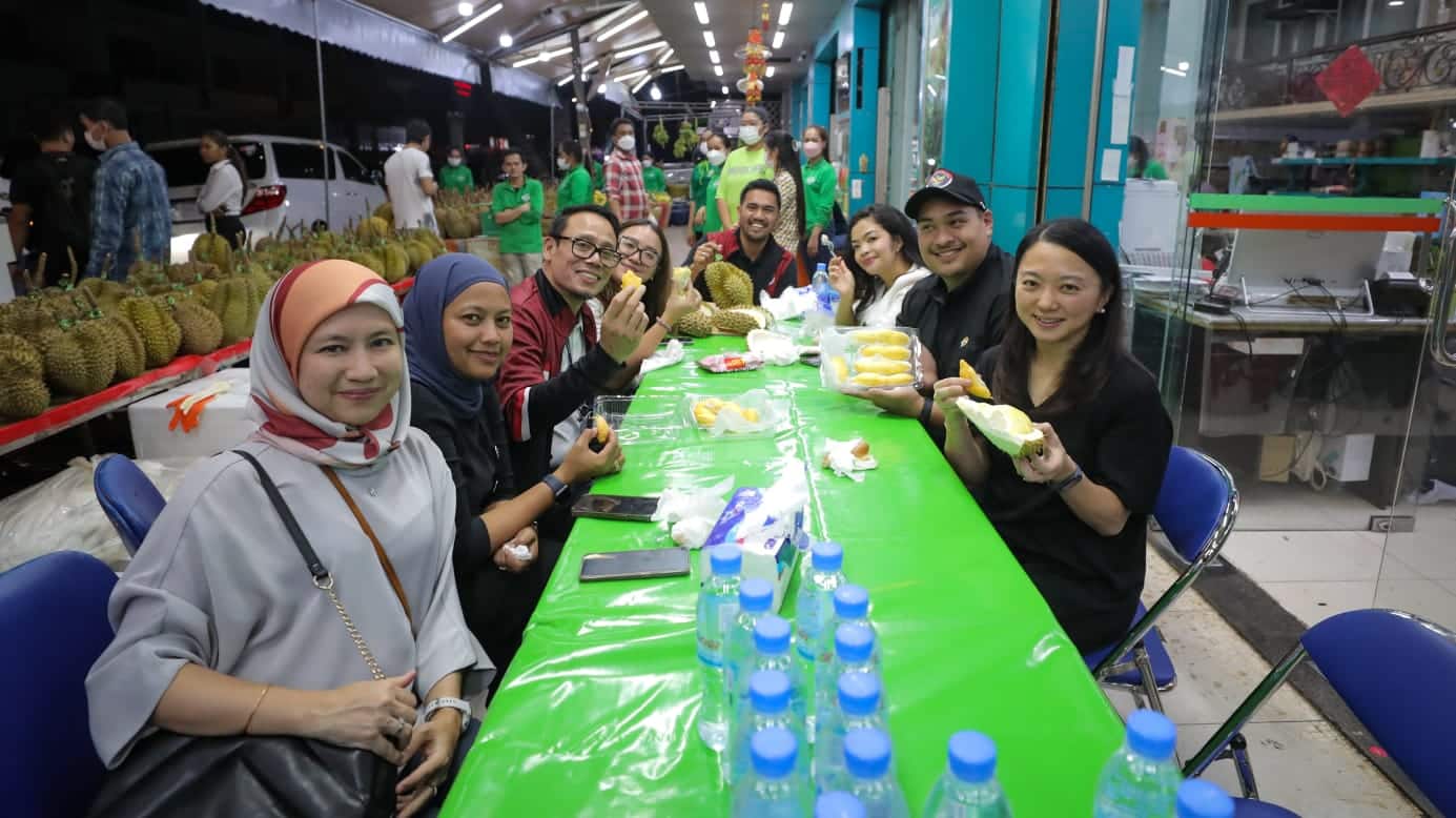 Menpora Dito Jajaki Kerja Sama Kepemudaan dan Olahraga dengan Malaysia