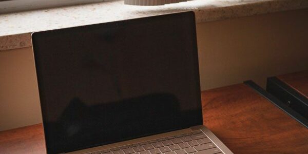 Merawat Laptop Anda: Tips untuk Performa Optimal