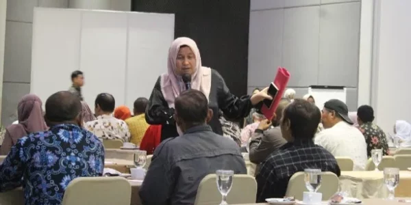 Politisi Golkar Evelinda Dorong Kaum Perempuan di Sumatra Barat Ikut Aktif Berpolitik