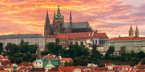 Menjelajahi Keajaiban Praha Si Kota Seribu Menara
