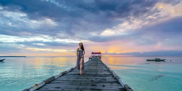 Pesona 5 Laut Destinasi Wisata Pantai di Indonesia yang Wajib Kamu Kunjungi