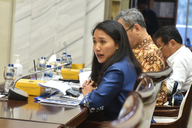 Puteri Komarudin Dorong BPDLH Fokus Penanganan Sampah dan Mangrove