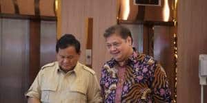 Ketua Umum Partai Golkar Airlangga Hartarto dan Ketua Umum Partai Gerindra Prabowo Subianto, belum lama ini. Foto: Dok