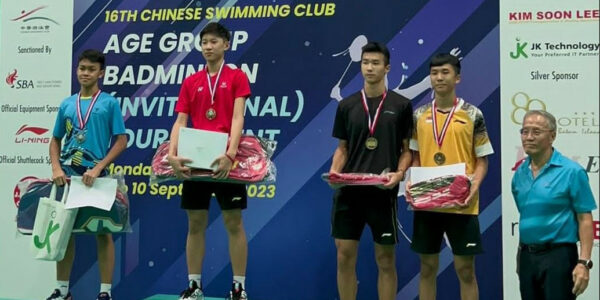 Siswa MAN 2 Banyumas Juara II Turnamen 16th Chinese Swimming Club – Age Group Badminton
