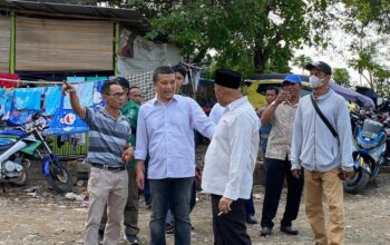 Erwin Aksa mengunjungi masyarakat di Jakarta Barat