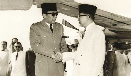 Presiden dan Wakil Presiden Pertama Republik Indonesia Ir Soekarno dan Moh. Hatta