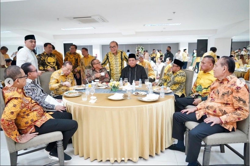 Suasana Halal Bi Halal Perayaan 1 Syawal 1444 Hijriyah beluarga besar DPP Partai Golkar bersama seluruh pengurus di Kantor DPP Partai Golkar, Slipi Jakarta Barat, Sabtu (22/4/2023). Foto: Golkar