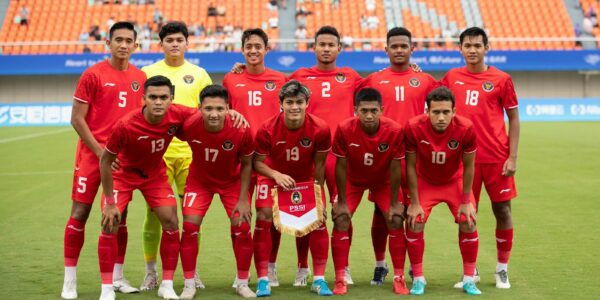 Tim U-24 Indonesia bersiap dalam matchday kedua Grup F Asian Games 2022, di Zhejiang Normal University East Stadium, China, Minggu (24/9/2023). Foto: PSSI