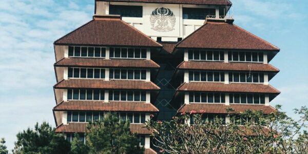 Universitas Indonesia: Keunggulan Pendidikan dan Inovasi di Indonesia