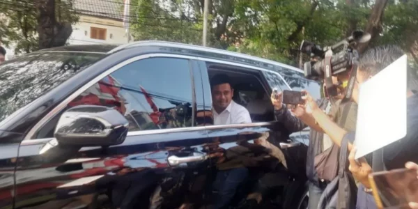 Dukung Prabowo-Gibran, Wali Kota Medan Bobby Nasution Temui Sekjen PDI Perjuangan