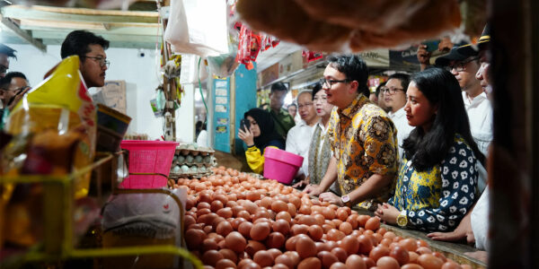 Wamendag Pantau Harga Barang Kebutuhan Pokok di Pasar Tradisional Johar