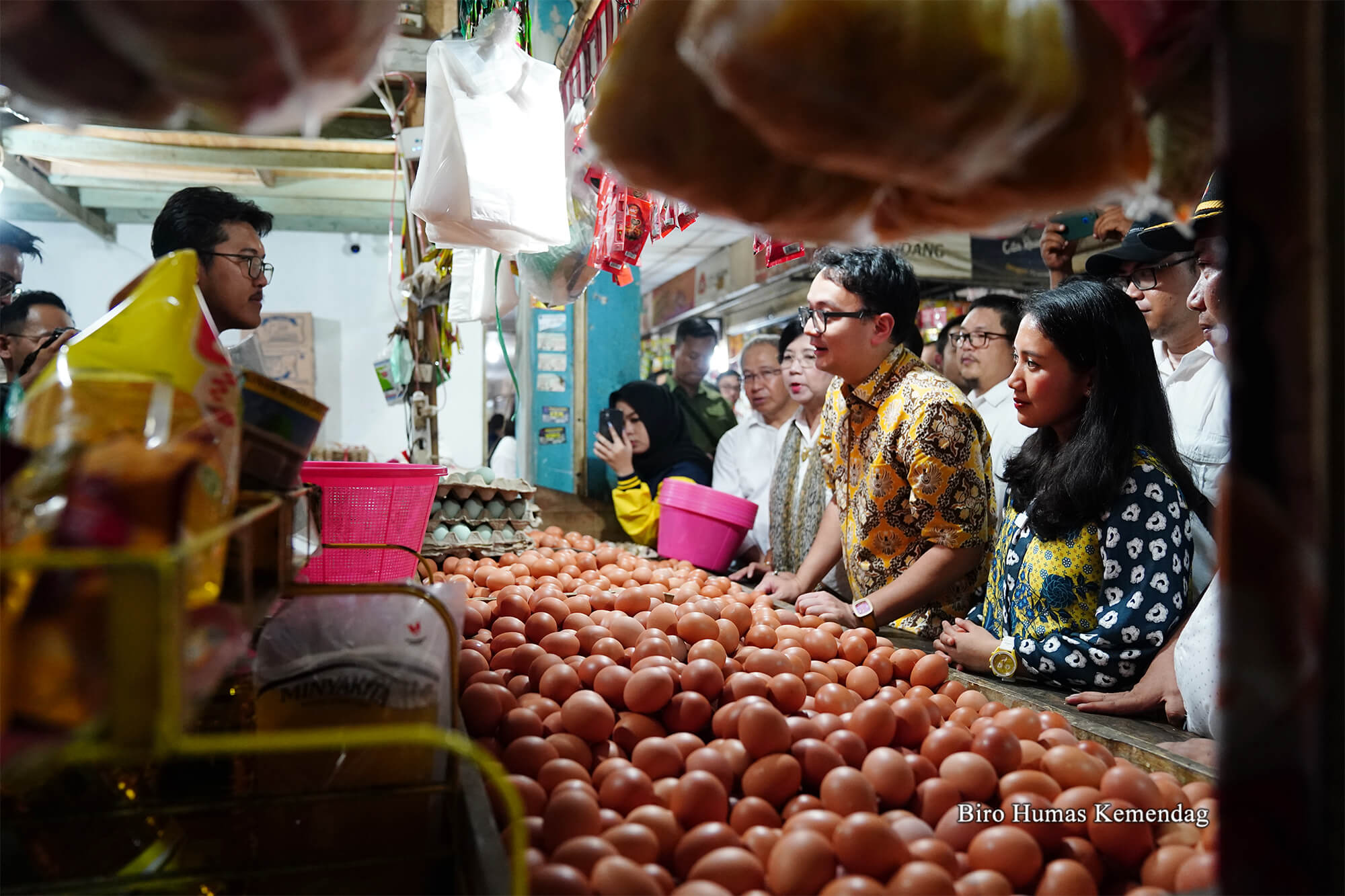Wamendag Pantau Harga Barang Kebutuhan Pokok di Pasar Tradisional Johar