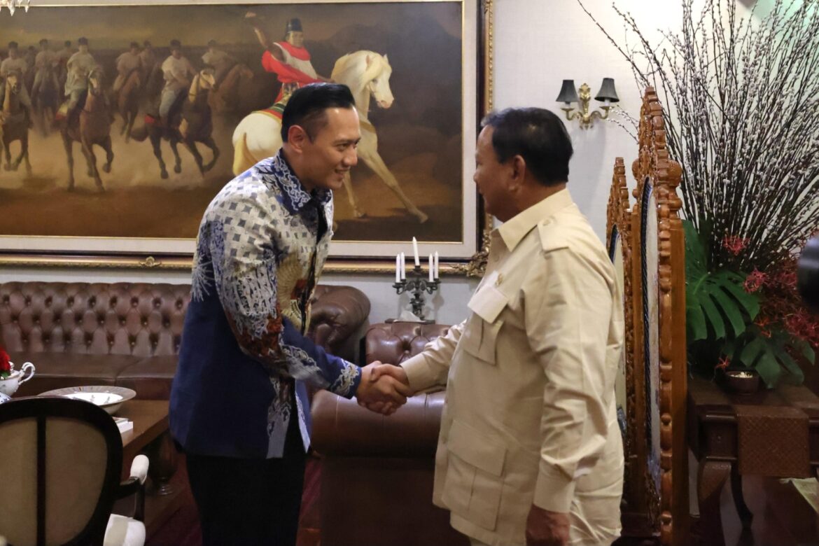 Capres 2024 Prabowo Subianto dan Ketum Demokrat AHY. Foto: Ist
