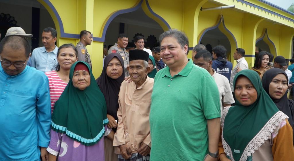 Airlangga Hartarto kunjungi warga Pulau Rempang