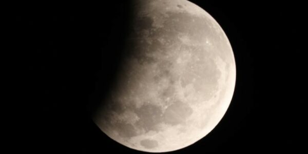 BMKG Prediksi Gerhana Bulan Sebagian 29 Oktober 2023