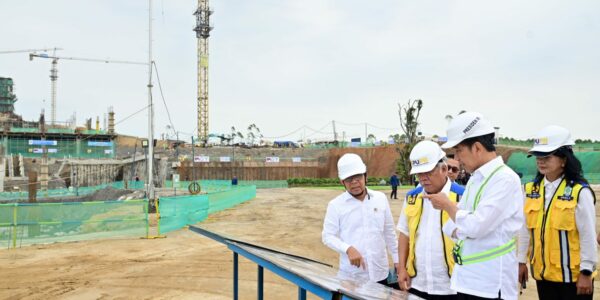 Presiden Joko Widodo dalam groundbreaking sejumlah proyek infrastruktur di IKN, Jumat (22/9/2023). Foto: Setkab