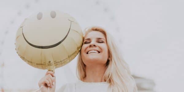 Ternyata Senyum Juga Baik untuk Kesehatan: Ini 7 Manfaatnya