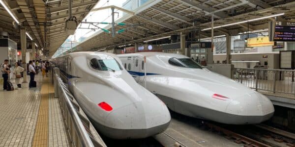 Yuk Kita Bongkar Shinkansen: Keajaiban Kereta Cepat Jepang