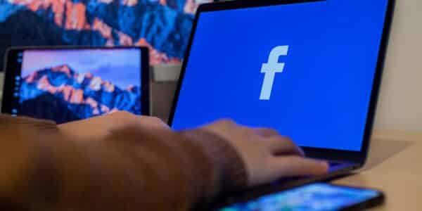 Kisah Perjalanan Facebook menjadi Media Sosial Terbesar