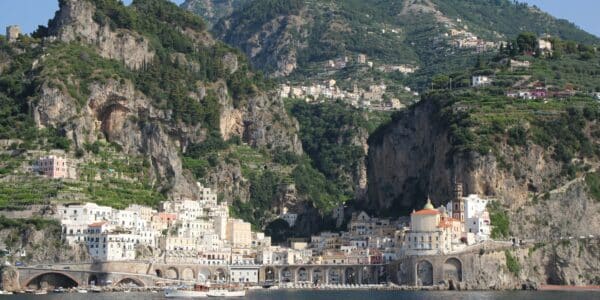 Pesona Memukau Amalfi Coast, Pantai Mengagumkan di Italia
