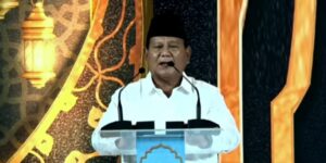 Presiden terpilih periode 2024-2029 Prabowo Subianto menyampaikan sambutan di acara silaturahmi dan buka puasa bersama TKN di Jakarta, Senin (25/3/2024). Foto: Garuda TV