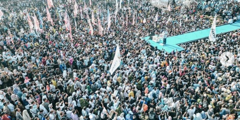 Konser Bersama Relawan Prabowo-Gibran di Medan Berlangsung Sukses