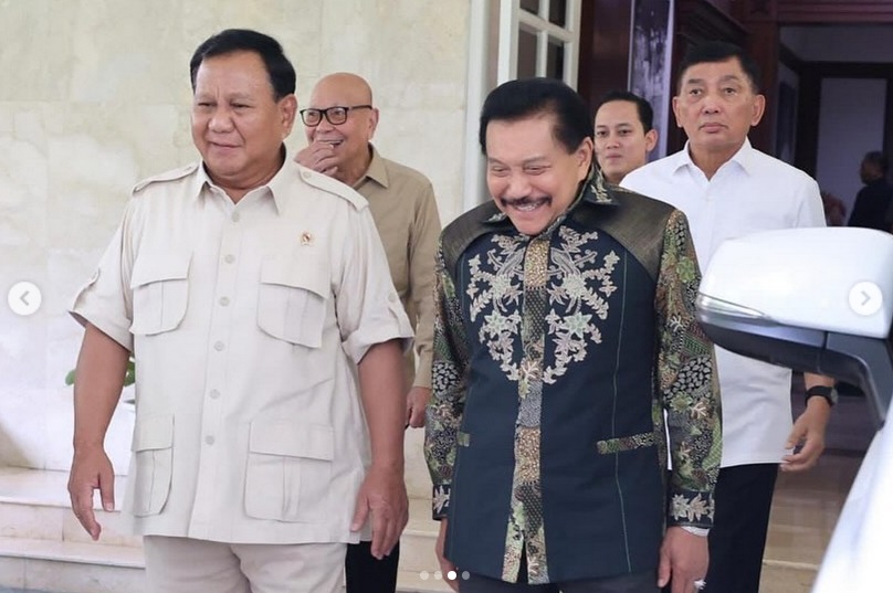 Menteri Pertahanan (Menhan) RI Prabowo Subianto menerima kunjungan mantan kepala Badan Intelijen Negara (BIN) Jenderal TNI (Purn.) A. M. Hendropriyono di Kantor Kementerian Pertahanan (Kemhan) RI, Jakarta, Selasa (5/12/2023). Foto: IG prabowo