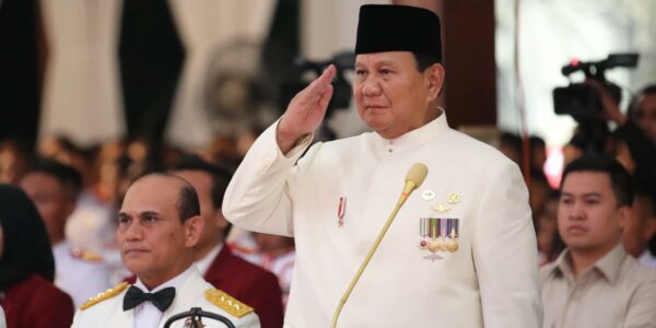 Kala Prabowo Ziarah ke Makam Sultan Maulana Hasanuddin di Banten