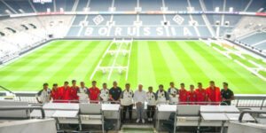 Tim U-17 Indonesia menjalani rangkaian stadium tour di Borrusia-Park, Borussia Muenchengladbach, Borussia Monchengladbach, Jerman, Kamis (21/9/2023) lalu. Foto: PSSI