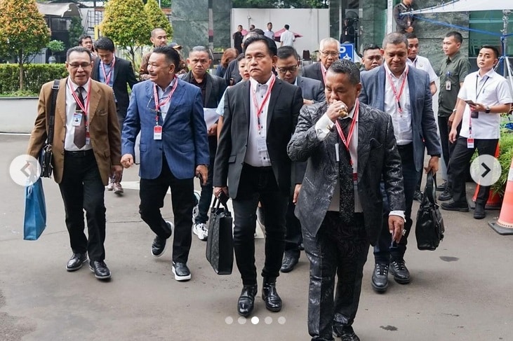 Yusril Izra Mahendra dan kuasa hukum Prabowo-Gibran lainnya di MK, Jakarta, Rabu (27/3/2024). Foto: MK